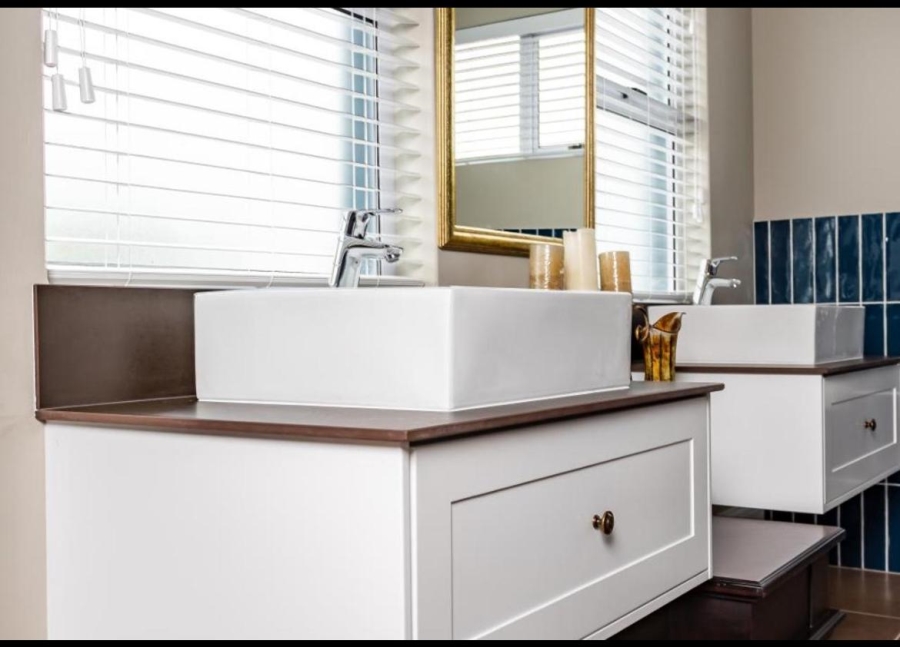 4 Bedroom Property for Sale in Richmond Hill Eastern Cape